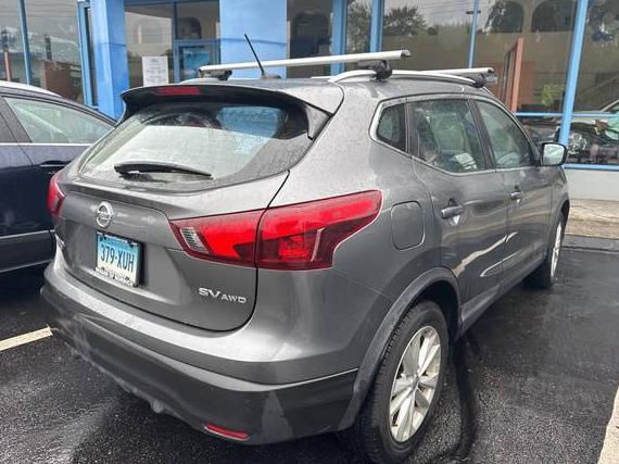 NISSAN ROGUE SPORT 2018 JN1BJ1CR3JW264059 image